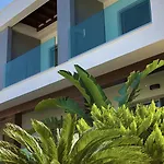 Ξενοδοχείο Zest Exclusive & 3*