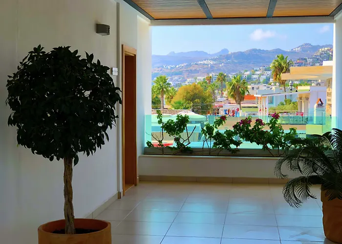 Hotel Zest Exclusive &