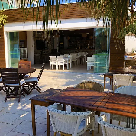 Zest Exclusive & Hotell 3*