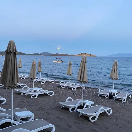 Zest Exclusive & מלון 3*