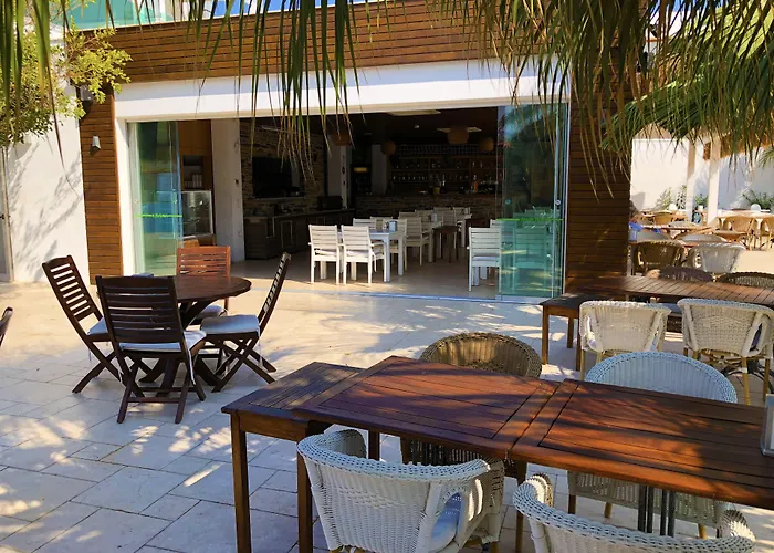 Zest Exclusive & Otel 3*